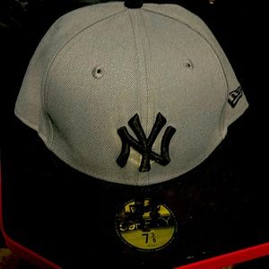 New York Yankees cap